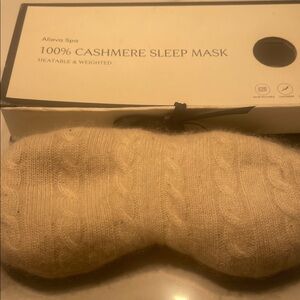 100% Cashmere Sleep Mask - Beige Cable Knit